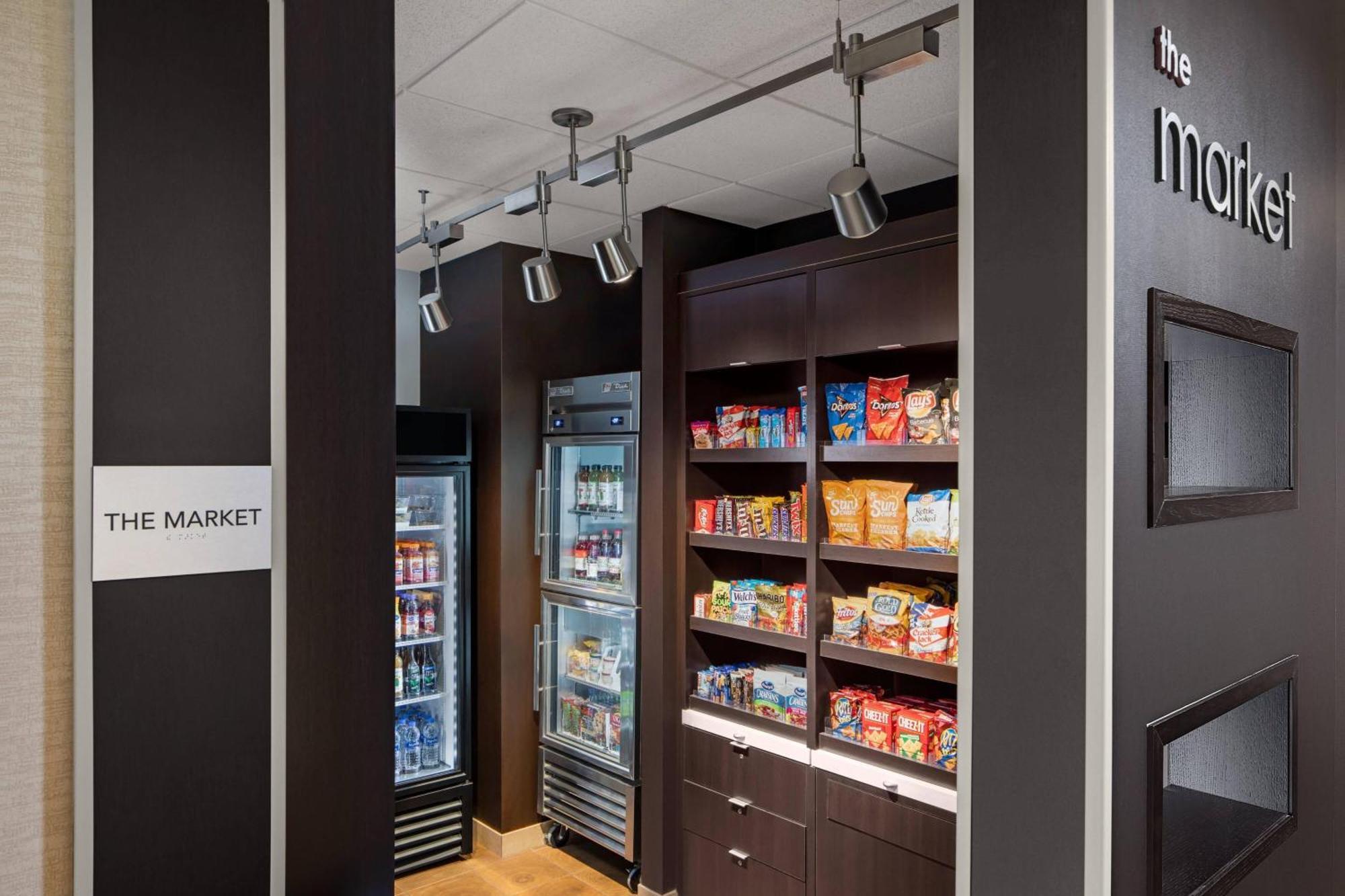 Courtyard By Marriott Wayne Fairfield Hotel Bagian luar foto