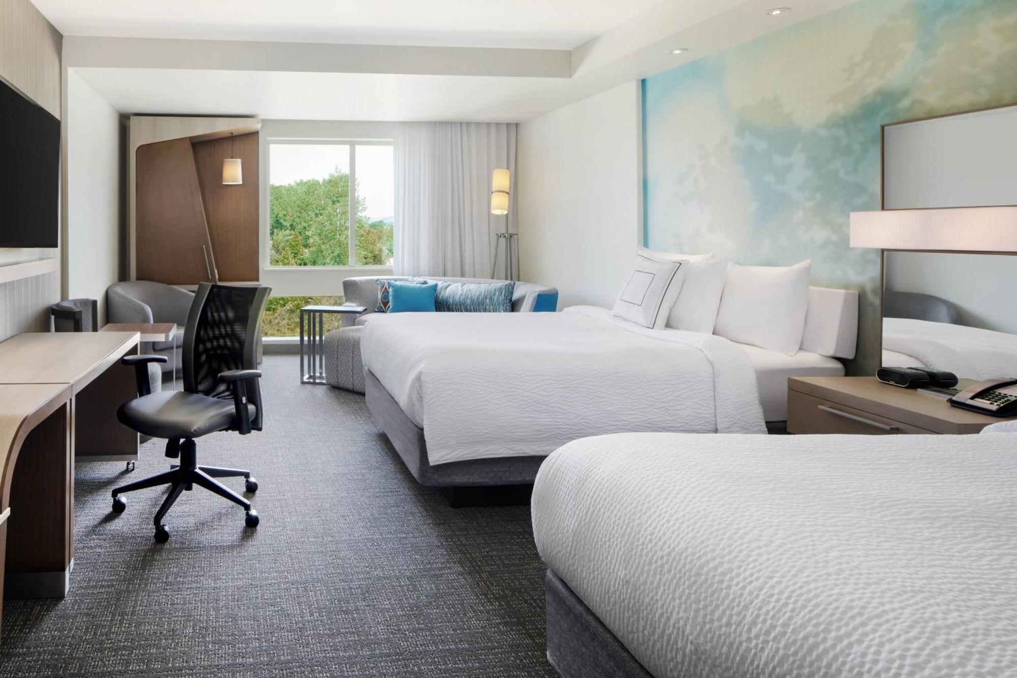 Courtyard By Marriott Wayne Fairfield Hotel Bagian luar foto